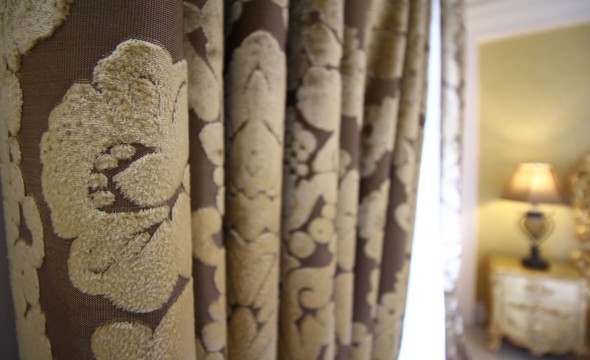 Curtains to Adorn Your Home